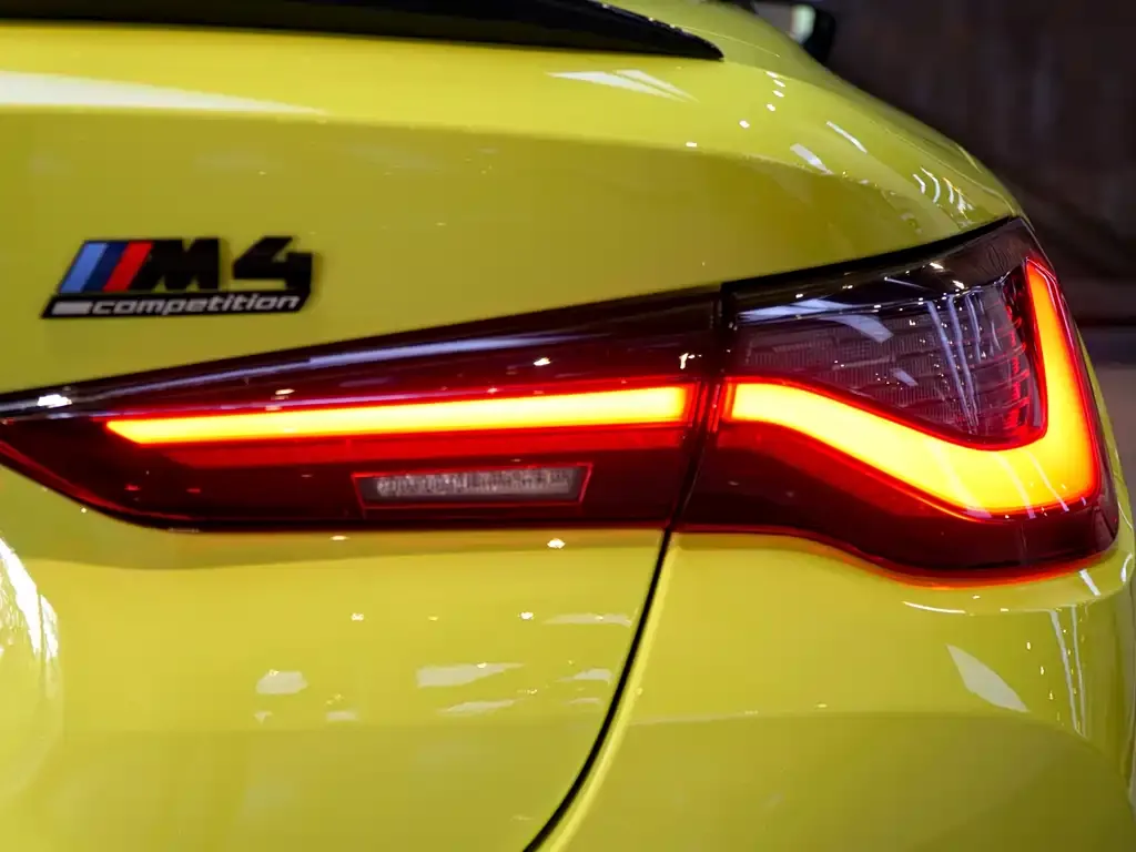 BMW M4 — фото 2