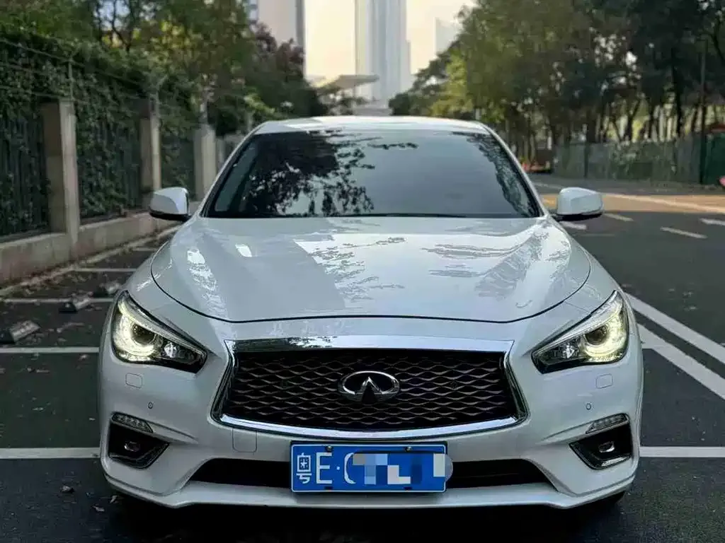 Infiniti Q50L — фото 7