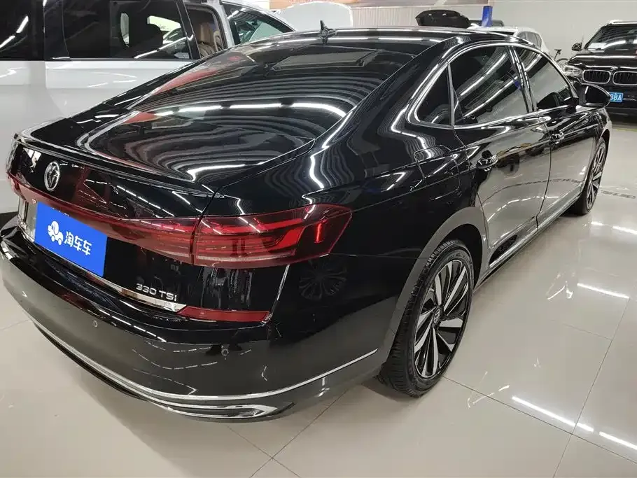Volkswagen Passat — фото 4