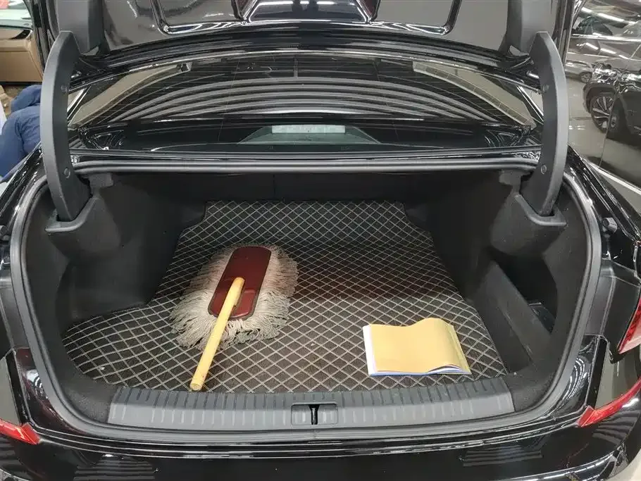 Volkswagen Passat — фото 7