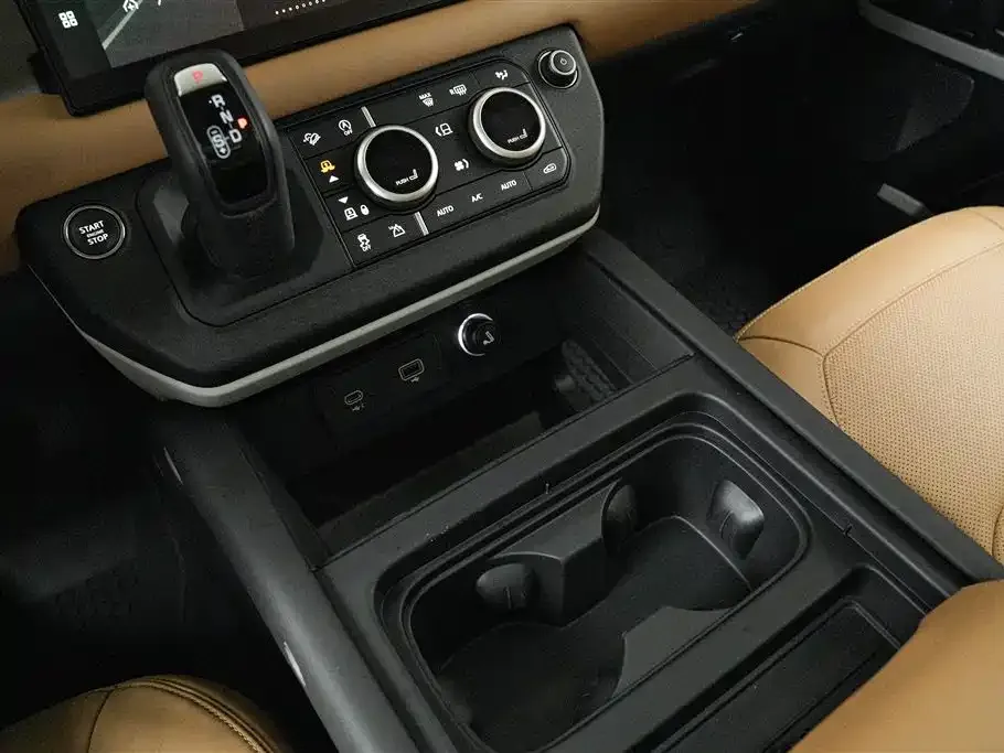 Land Rover Defender — фото 4