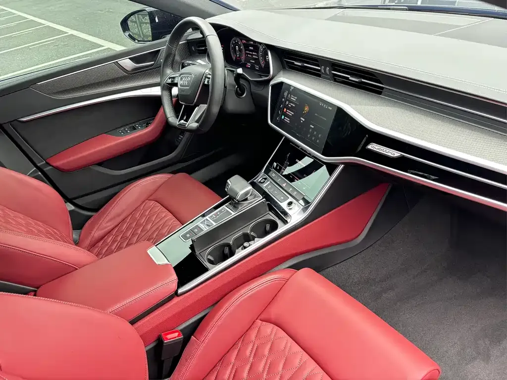 Audi A7L — фото 5