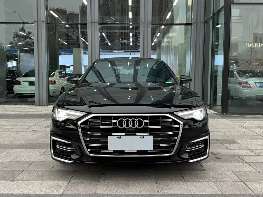 Audi A6L — фото 5