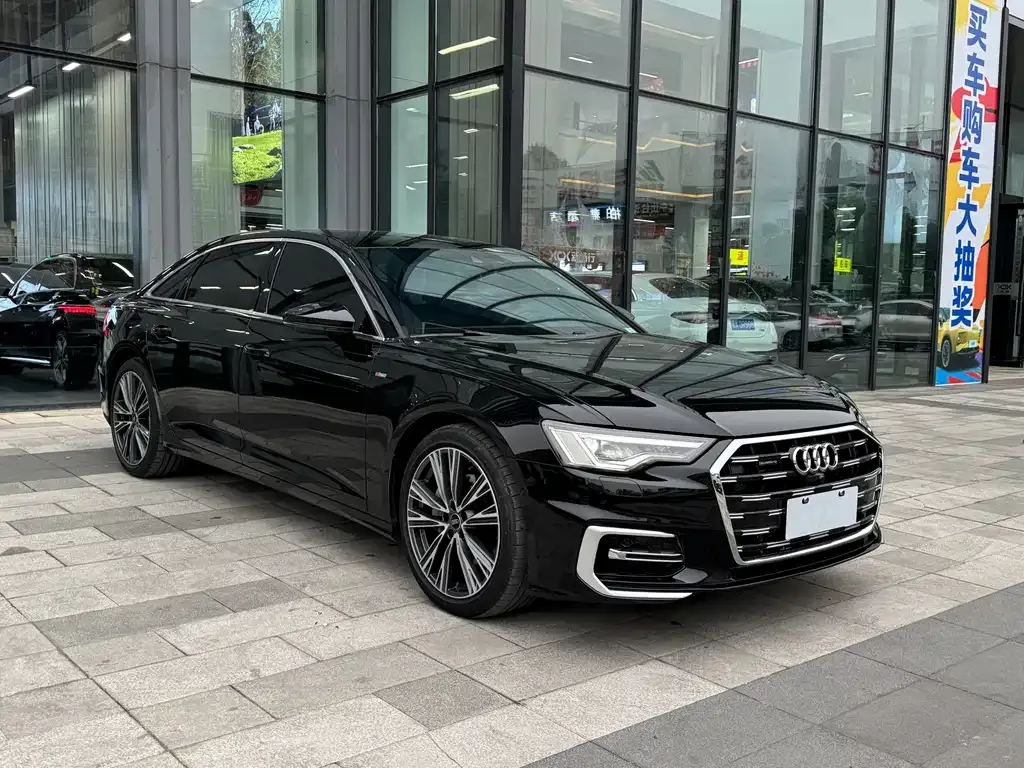 Audi A6L — фото 10