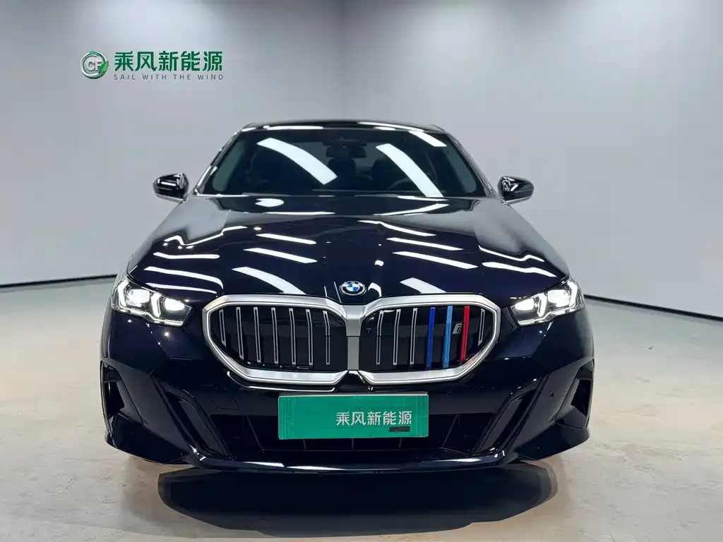 BMW i5 — фото 2