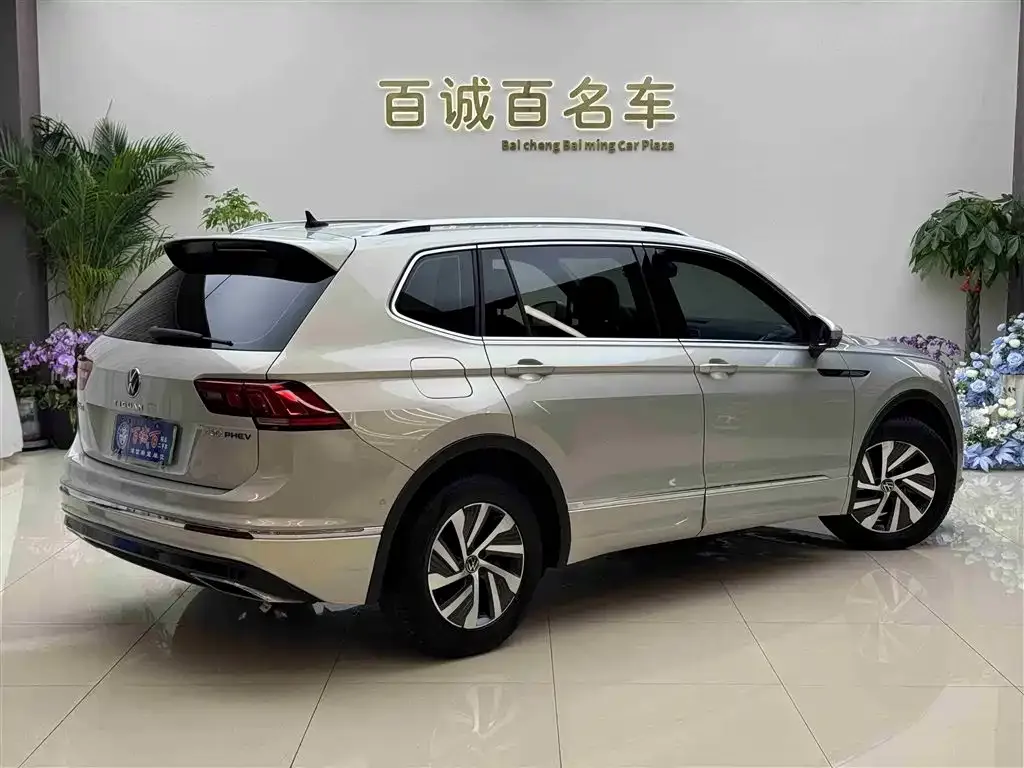 Volkswagen Tiguan L New Energy — фото 4
