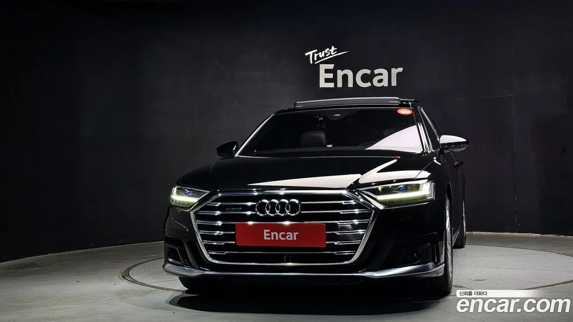 Audi A8 — фото 2