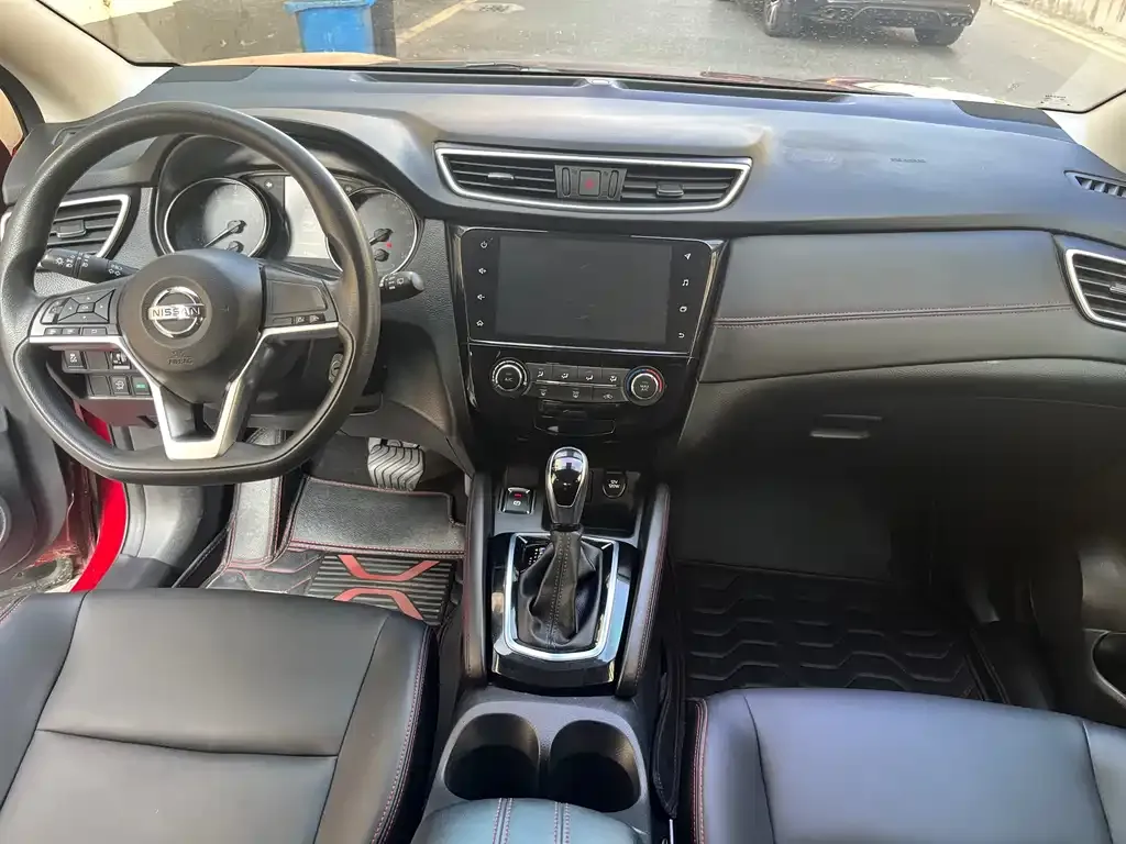 Nissan Qashqai — фото 4