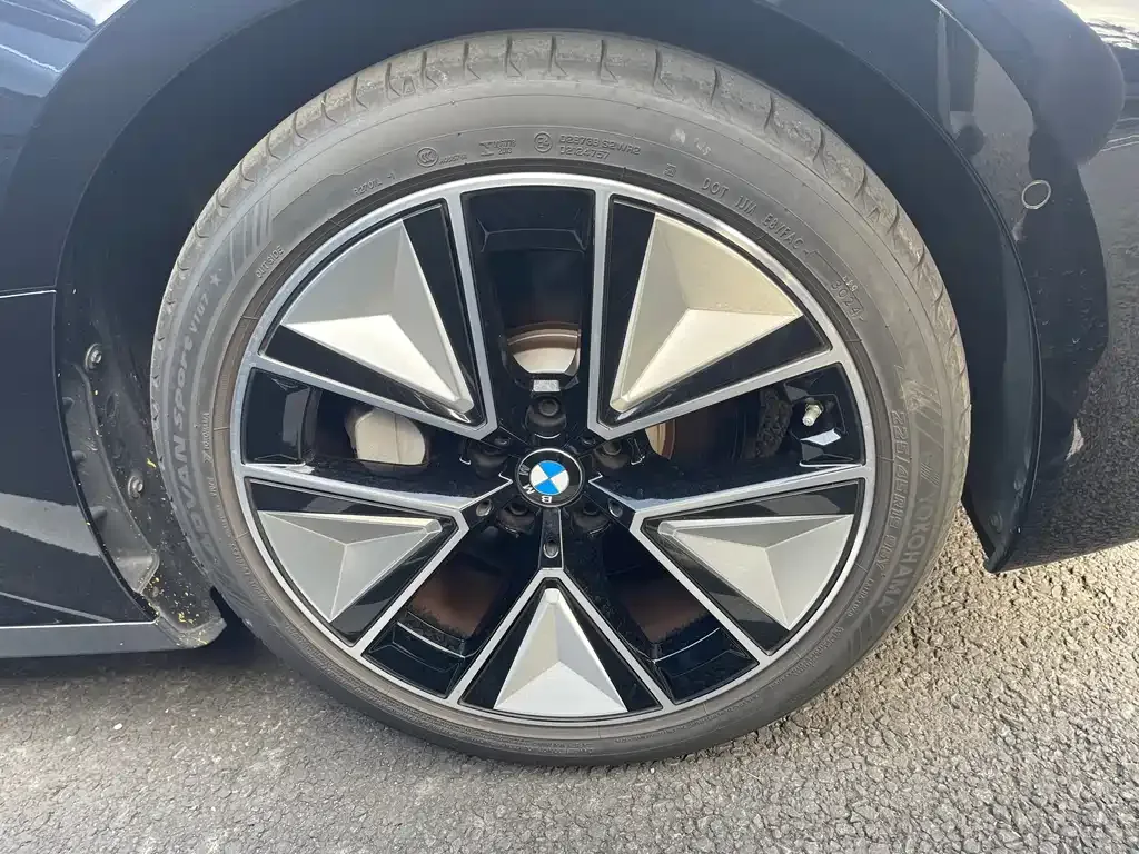 BMW i3 — фото 7