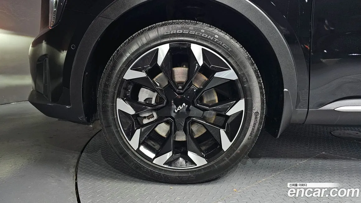 Kia Sorento — фото 6