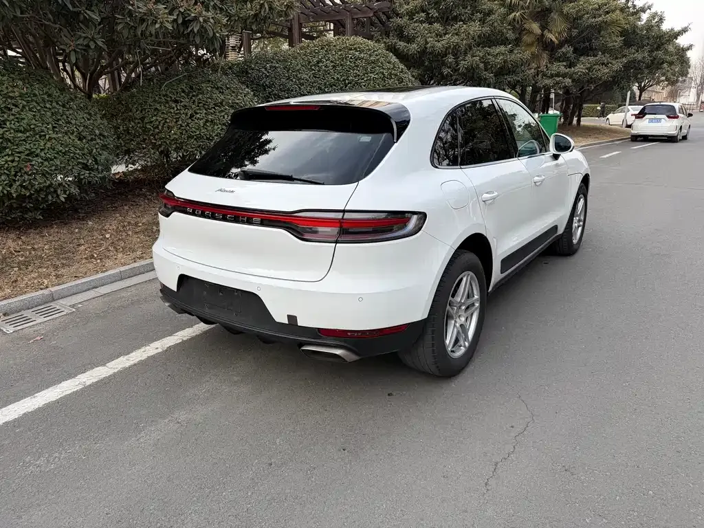 Porsche Macan — фото 10