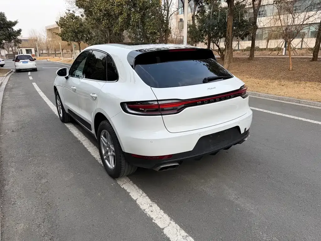 Porsche Macan — фото 6