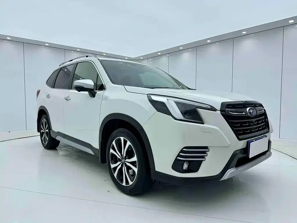 Subaru Forester — фото 8