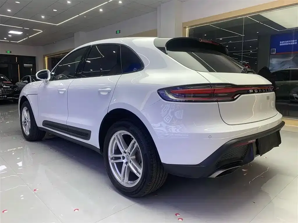 Porsche Macan — фото 9