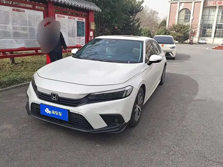 Honda Civic — фото 1