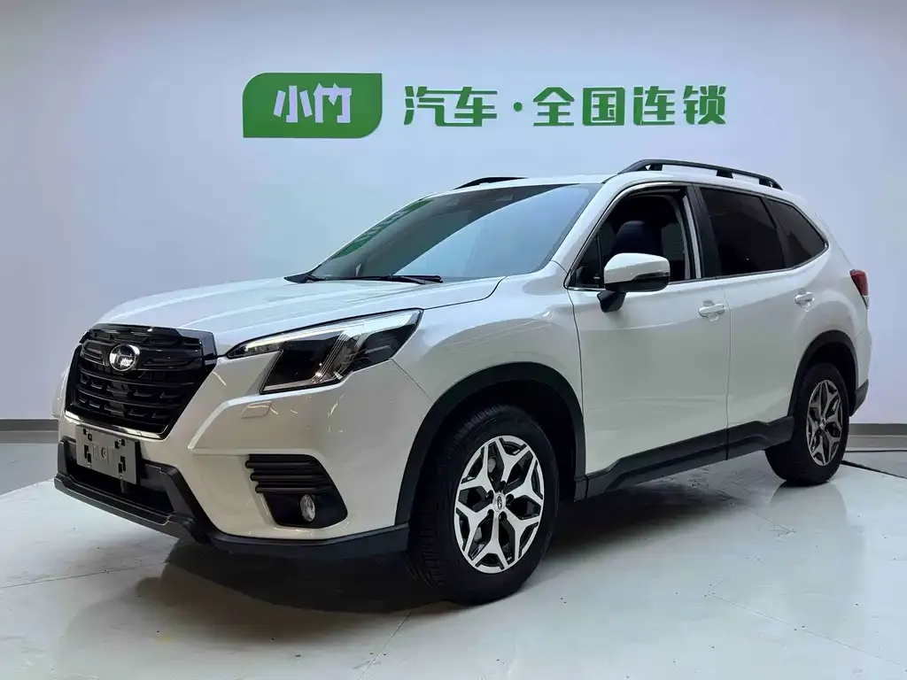 Subaru Forester — фото 1
