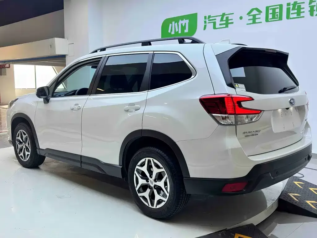 Subaru Forester — фото 10