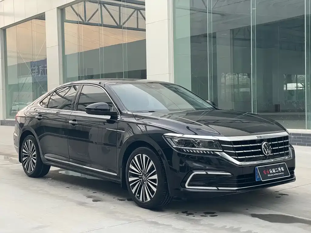 Volkswagen Passat — фото 2