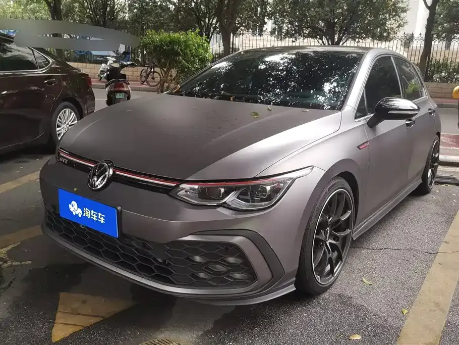 Volkswagen Golf GTI — фото 1