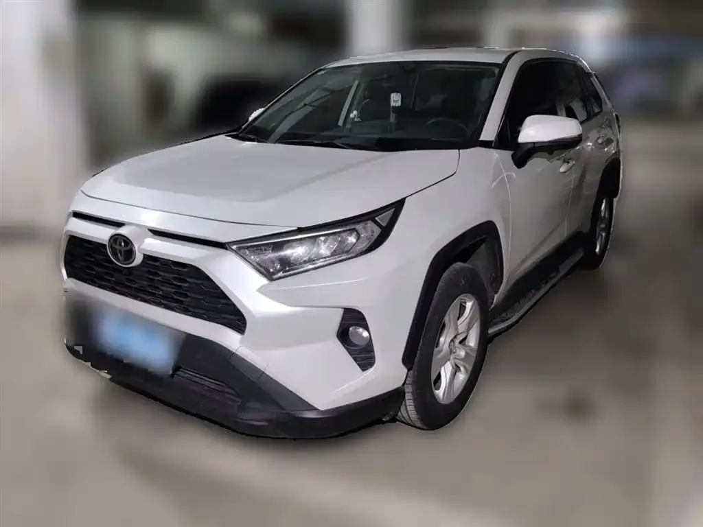 Toyota RAV4 — фото 2