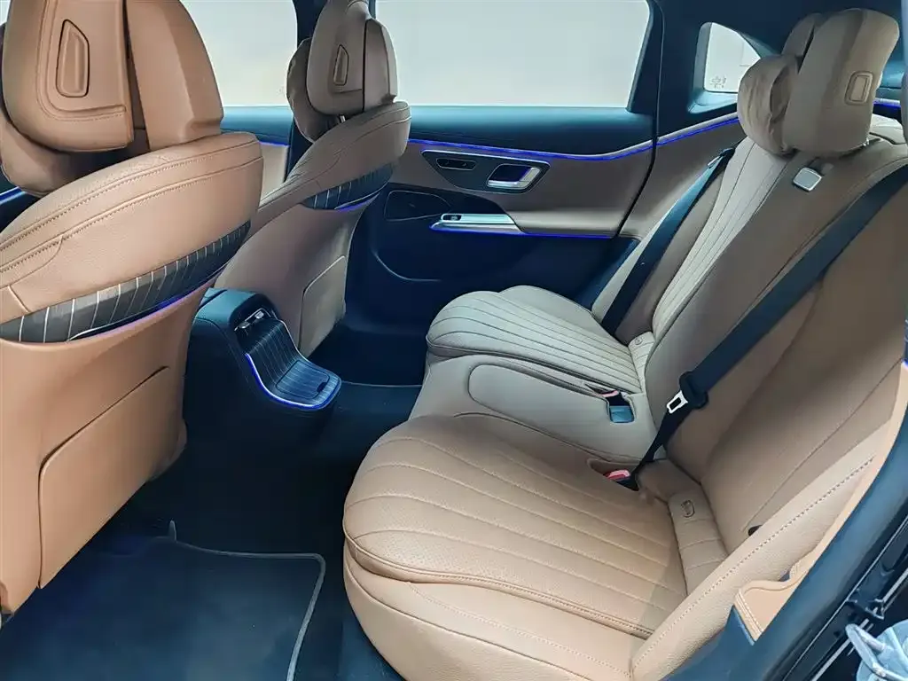 Mercedes-Benz E-Class New Energy — фото 9