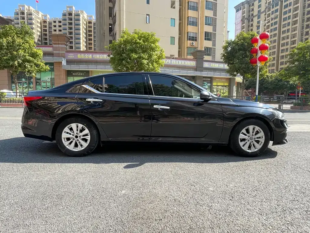 Nissan Teana — фото 6