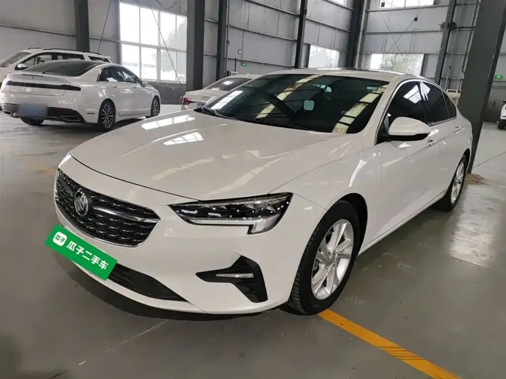Buick Regal — фото 1