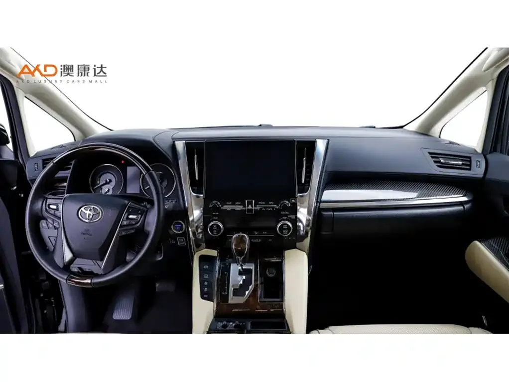 Toyota Alphard — фото 2