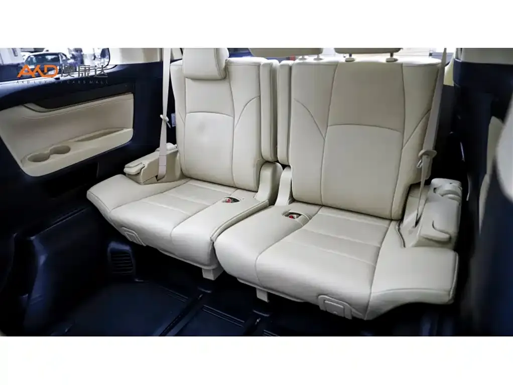 Toyota Alphard — фото 4