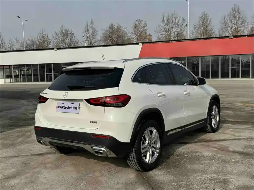 Mercedes-Benz GLA — фото 3