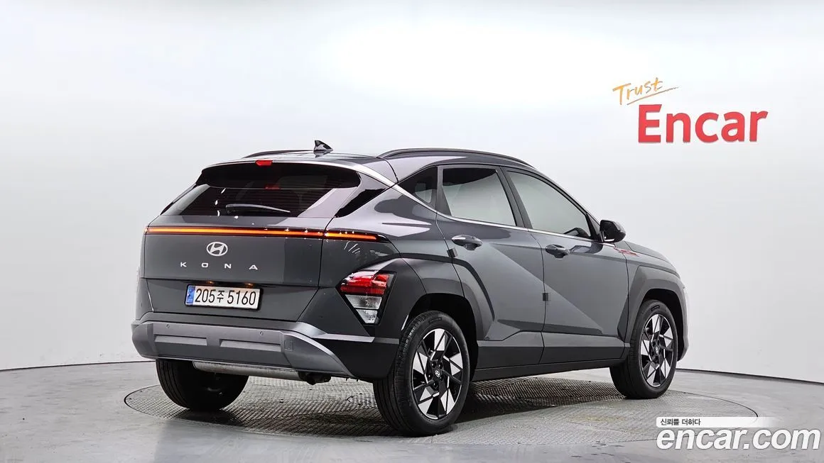 Hyundai Kona — фото 2