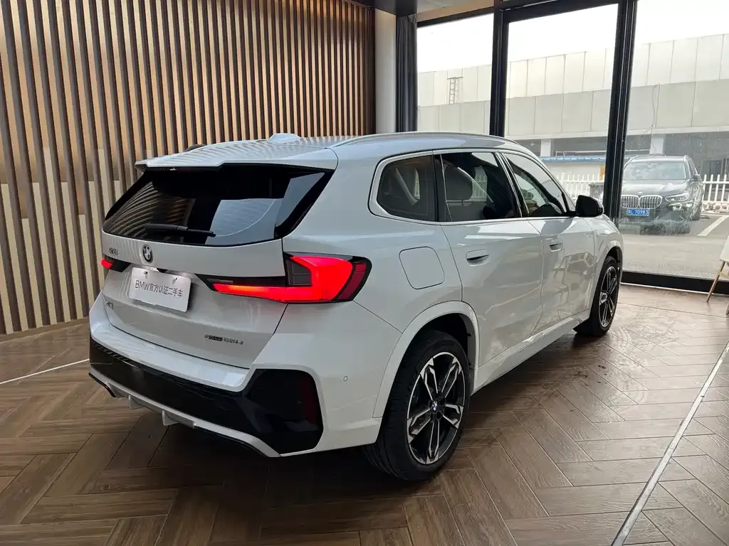 BMW X1 — фото 4