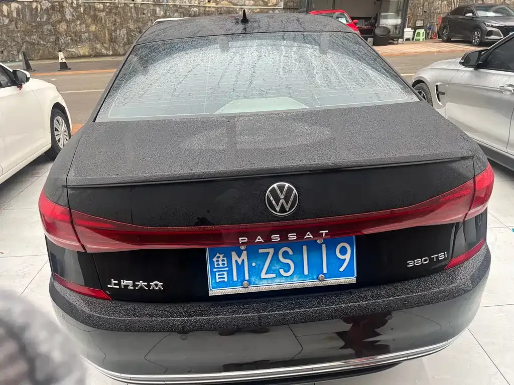 Volkswagen Passat — фото 6