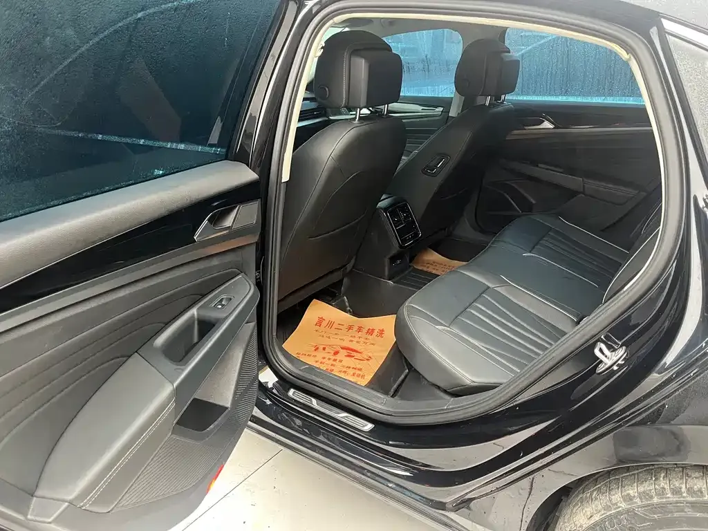 Volkswagen Passat — фото 4