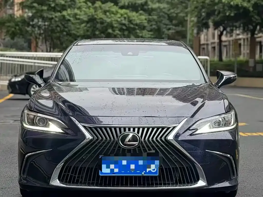 Lexus ES — фото 9