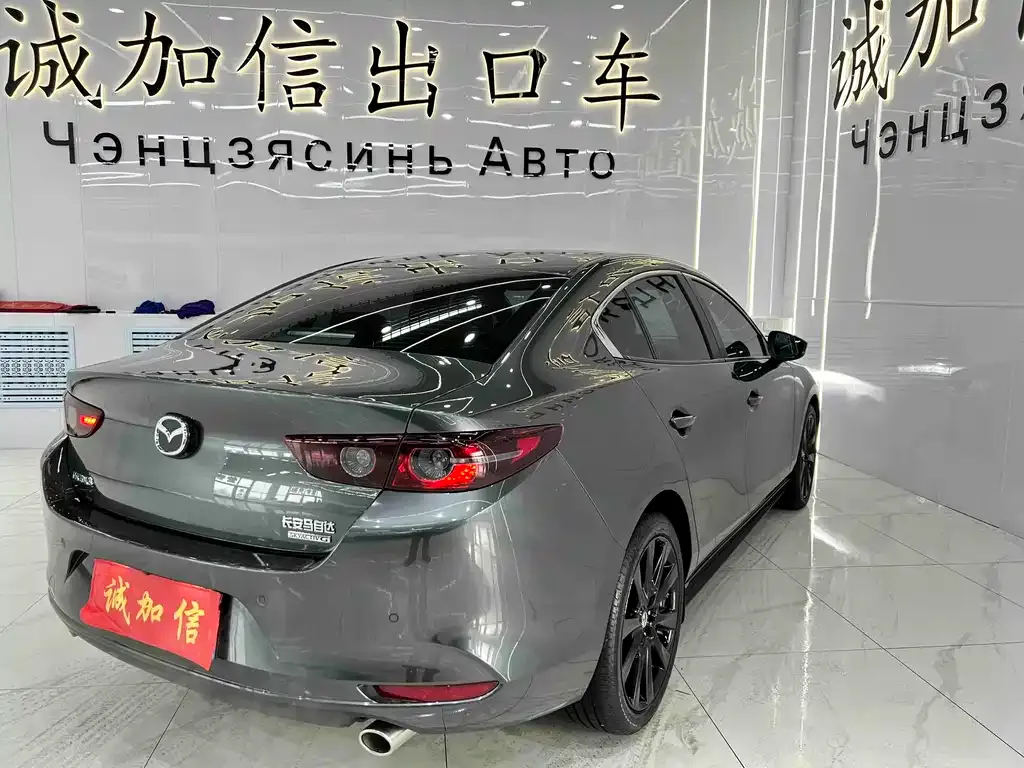 Mazda 3 Axela — фото 5