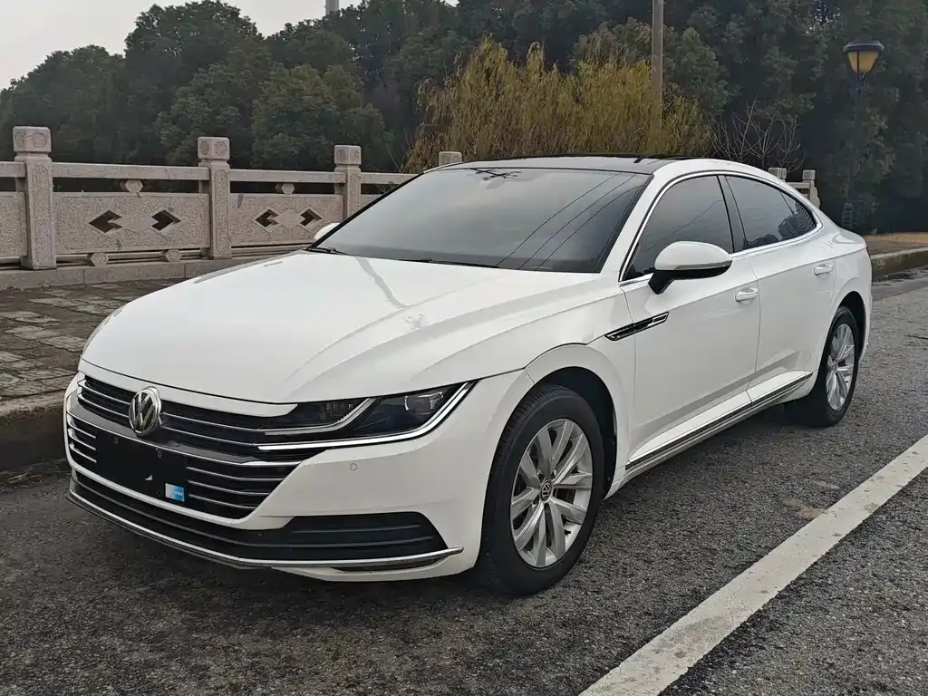Volkswagen CC — фото 1