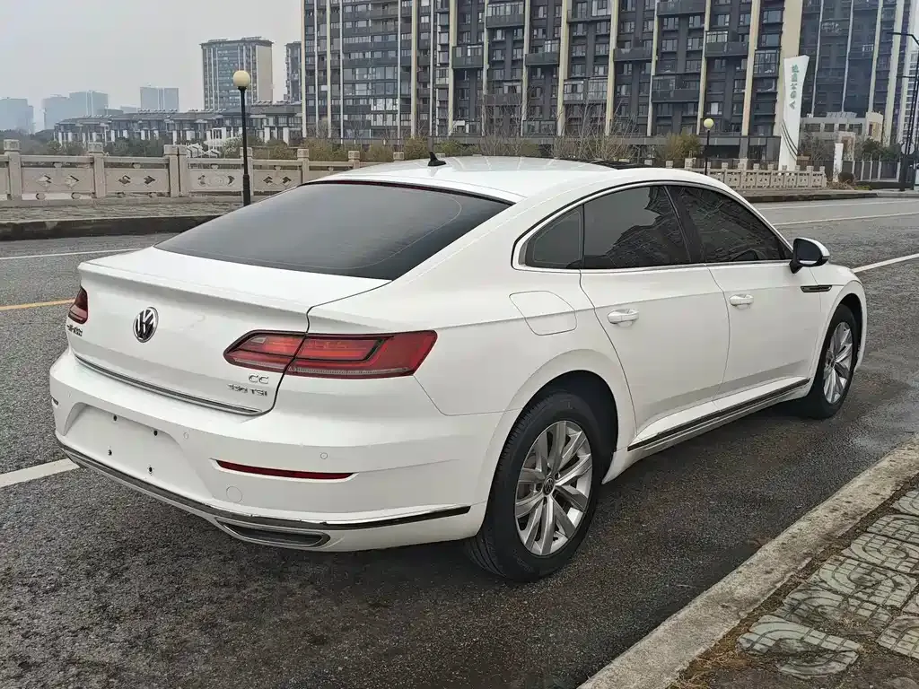 Volkswagen CC — фото 5
