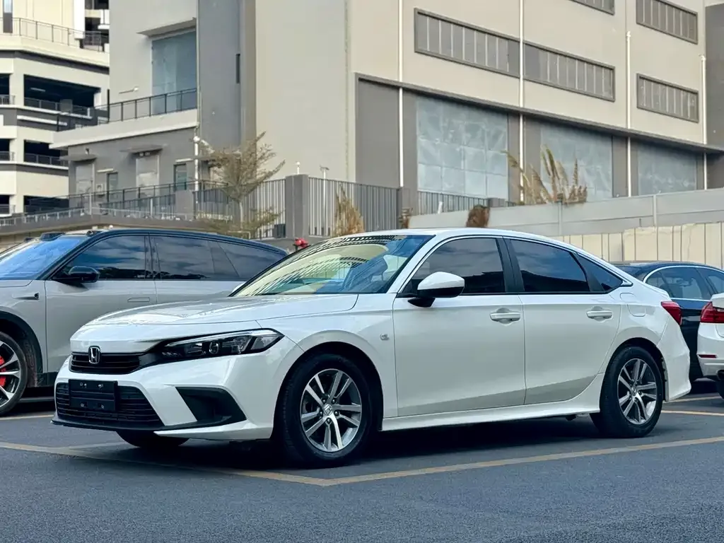 Honda Civic — фото 1