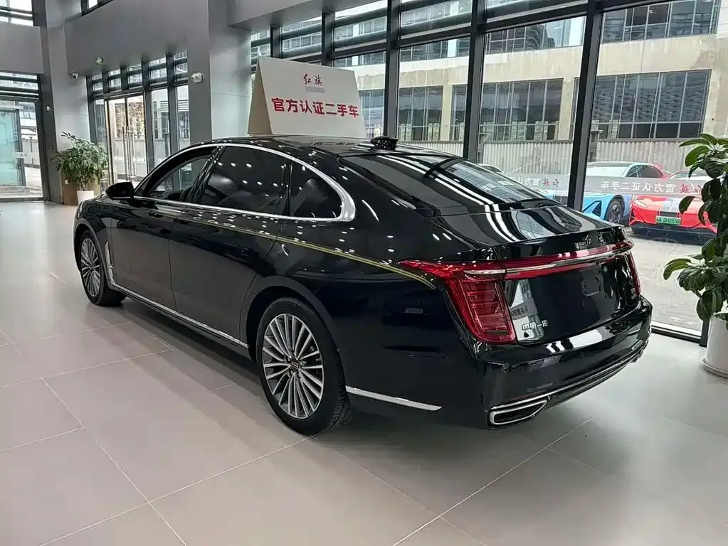 Hongqi H9 — фото 8