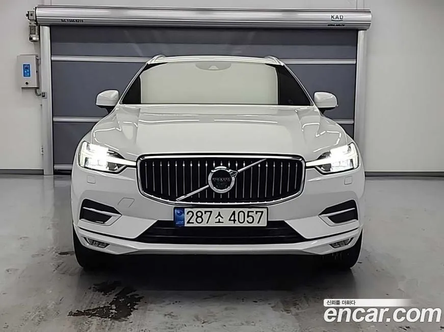 Volvo XC60 — фото 8