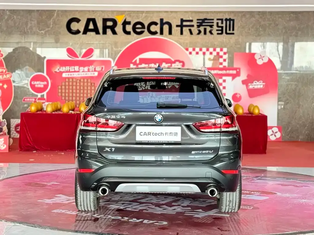 BMW X1 — фото 9