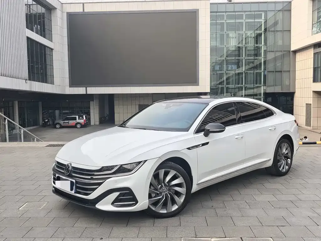 Volkswagen CC — фото 1