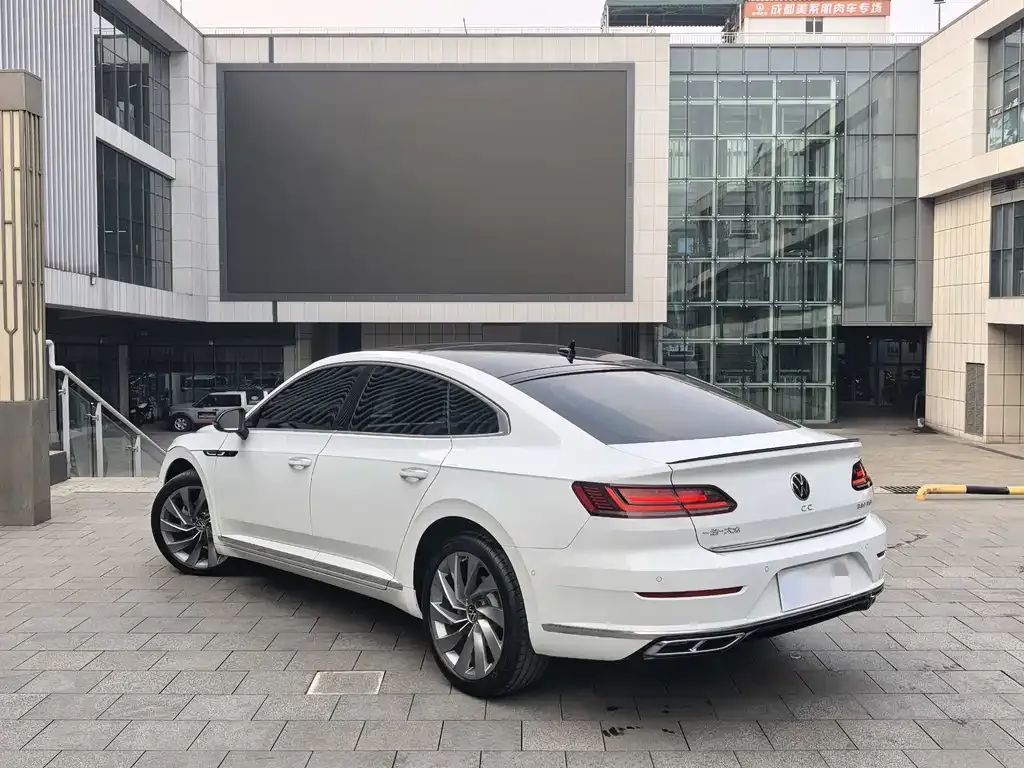 Volkswagen CC — фото 7