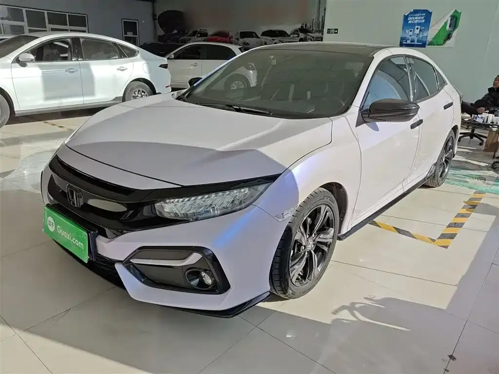 Honda Civic — фото 1