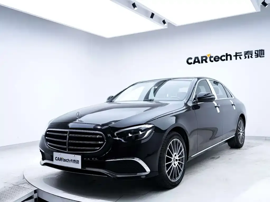 Mercedes-Benz E-Class — фото 10