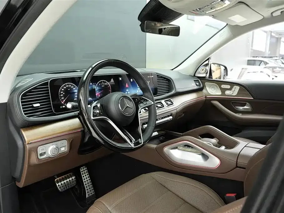 Mercedes-Benz GLS — фото 5