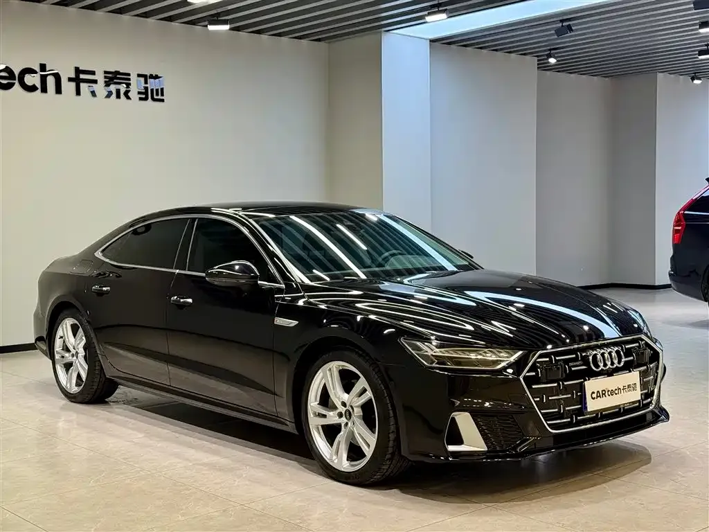 Audi A7L — фото 5
