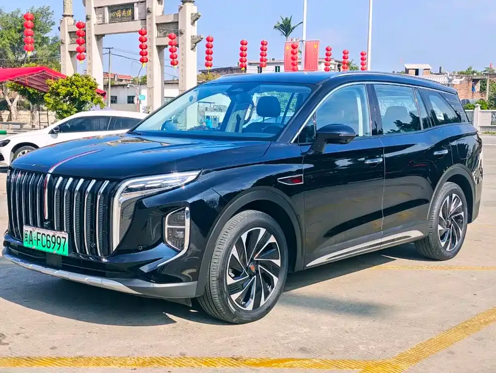 Hongqi HS7 PHEV — фото 1