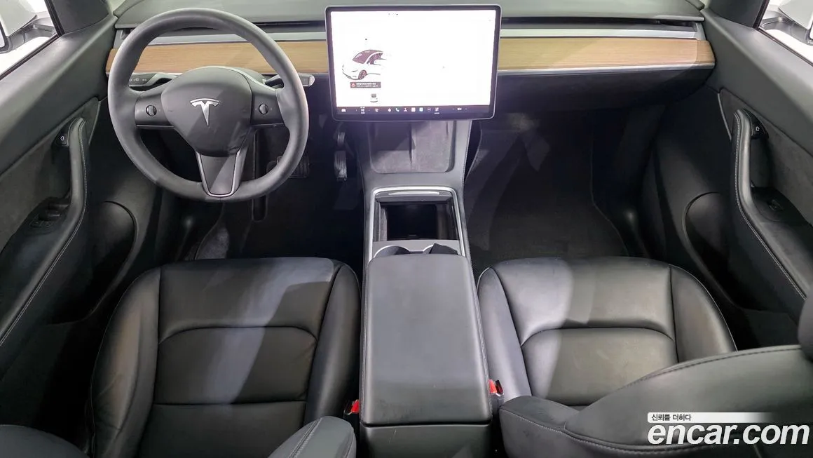 Tesla Model Y — фото 5